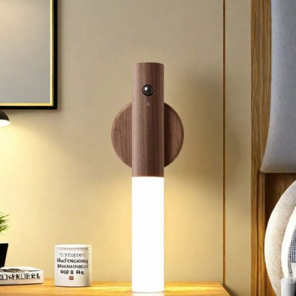 Lámpara LED recargable con sensor de movimiento
